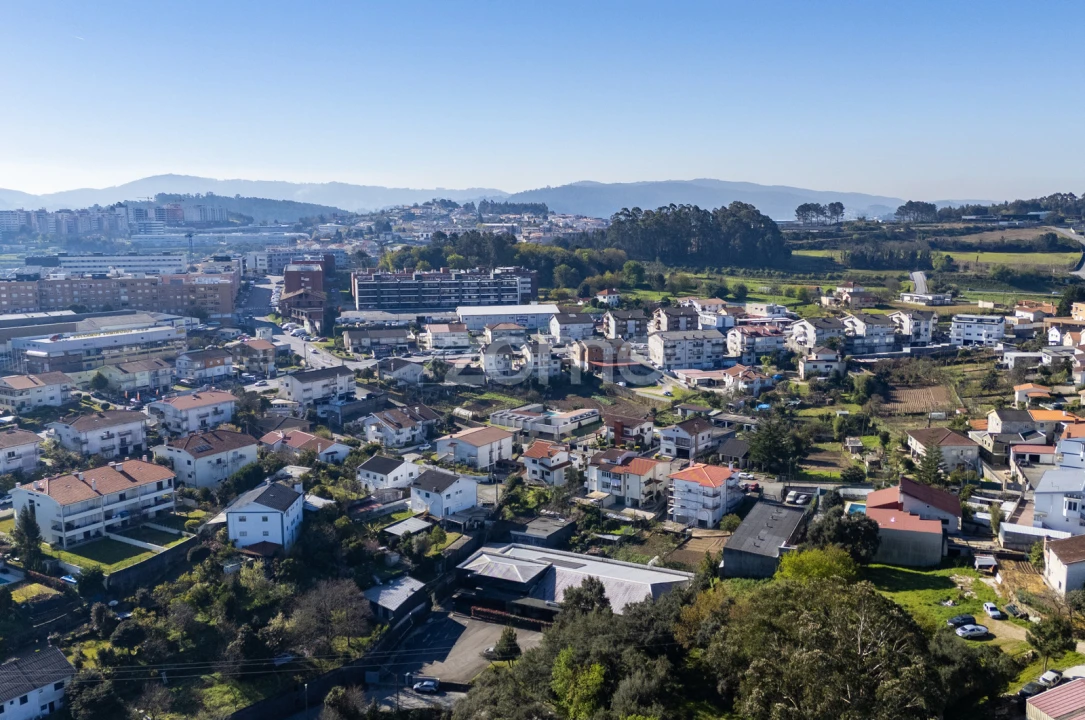 Terreno Comércio / Armazém para Arrendamento em Ferreiros e Gondizalves Foto 58