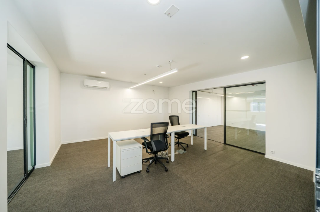 Terreno Comércio / Armazém para Arrendamento em Ferreiros e Gondizalves Foto 45