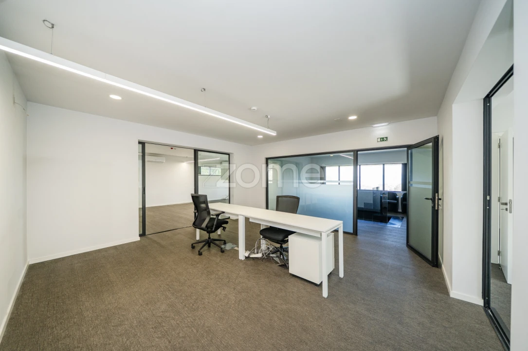 Terreno Comércio / Armazém para Arrendamento em Ferreiros e Gondizalves Foto 46