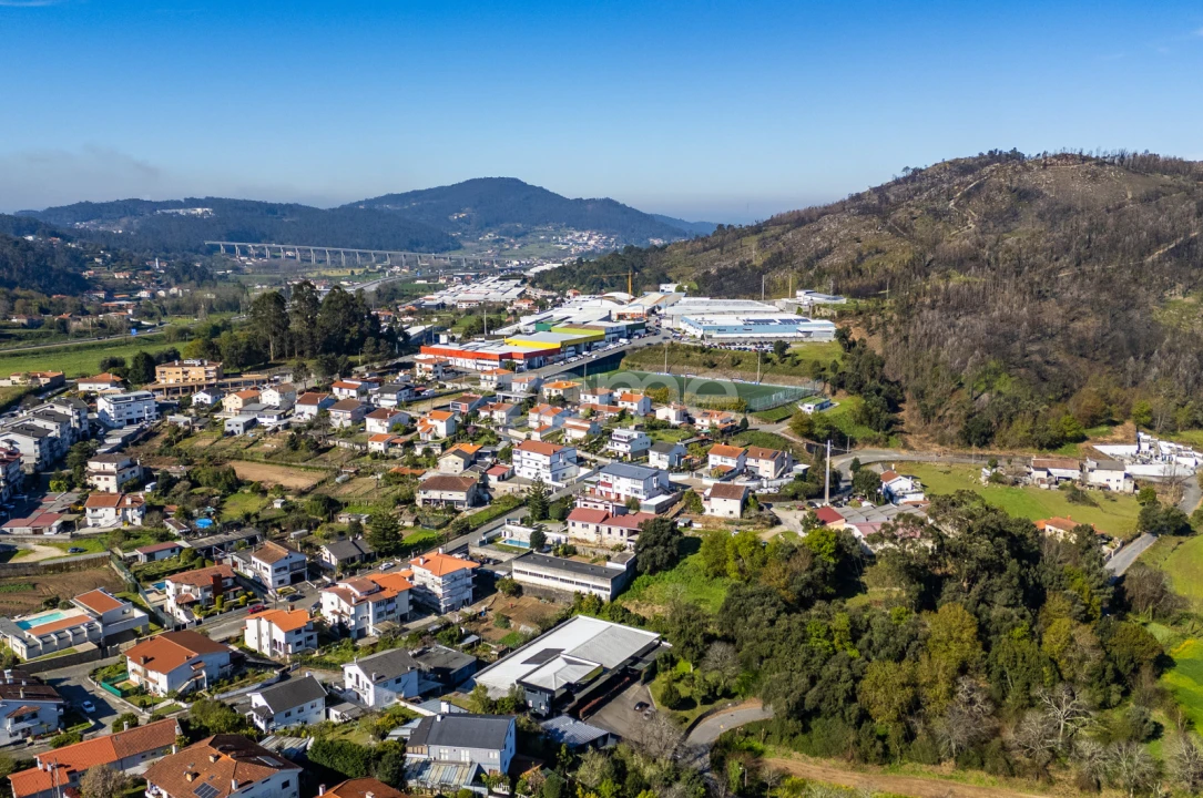 Terreno Comércio / Armazém para Arrendamento em Ferreiros e Gondizalves Foto 67