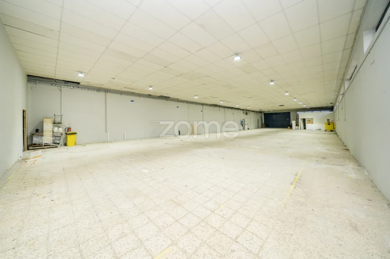 Terreno Comércio / Armazém para Arrendamento em Ferreiros e Gondizalves Foto 54