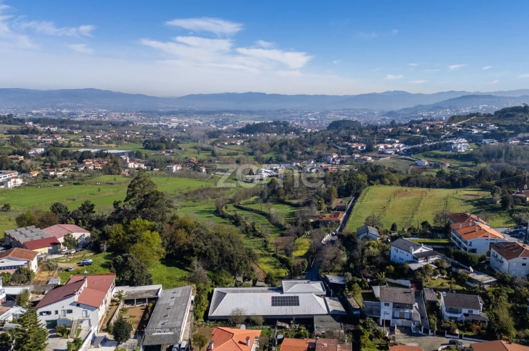 Terreno Comércio / Armazém para Arrendamento em Ferreiros e Gondizalves Foto 63