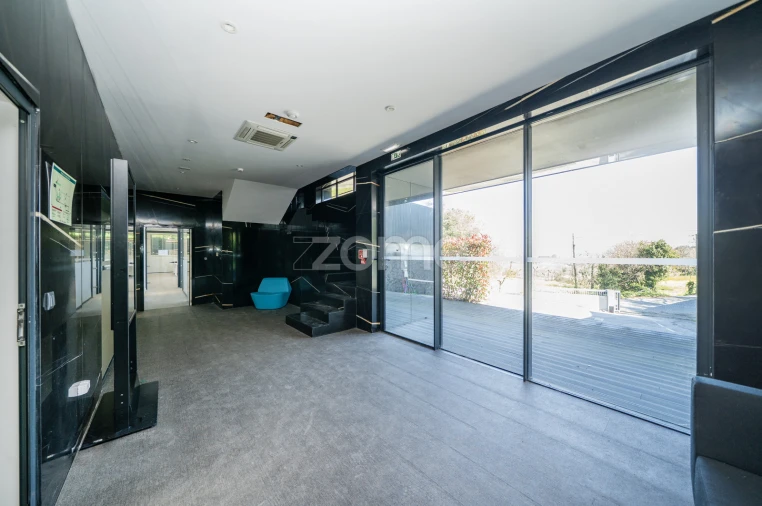 Terreno Comércio / Armazém para Arrendamento em Ferreiros e Gondizalves Foto 6