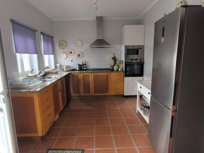 Moradia T4 para Venda em Maiorga Foto 2