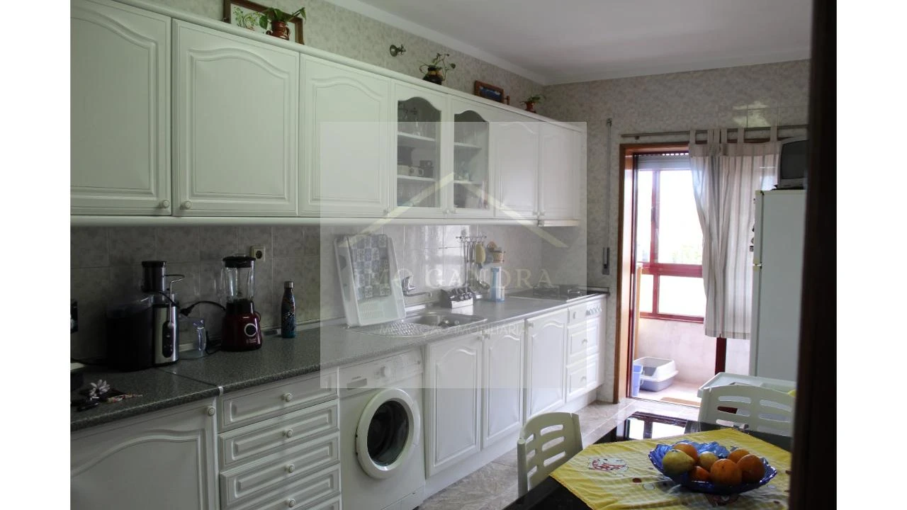 Apartamento T2 para Venda em Ermesinde Foto 1