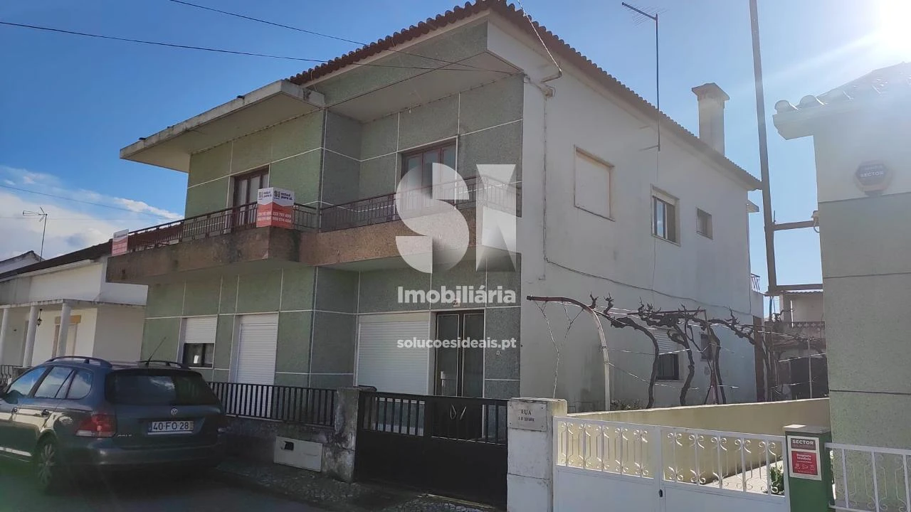 Moradia T3 para Venda em Praia do Ribatejo Foto 1
