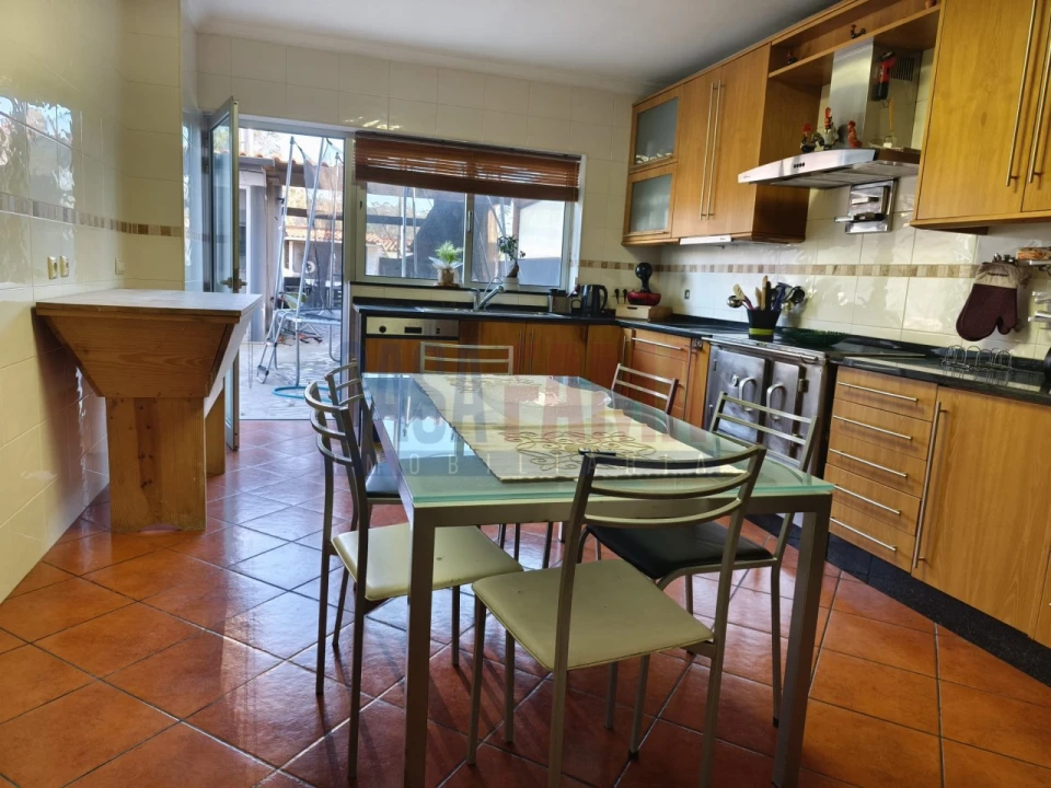 Moradia T4 para Venda em Junqueira Foto 7