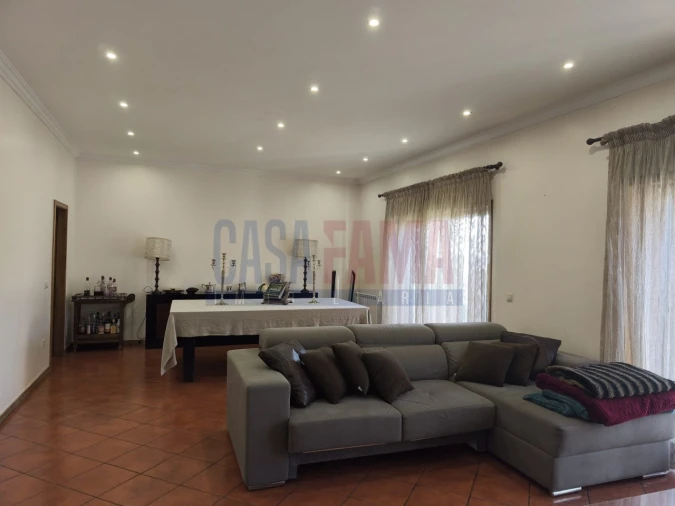 Moradia T4 para Venda em Junqueira Foto 5