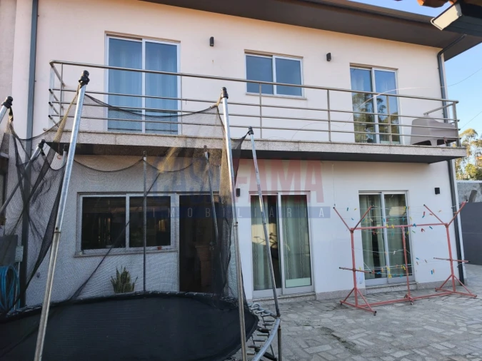 Moradia T4 para Venda em Junqueira Foto 13