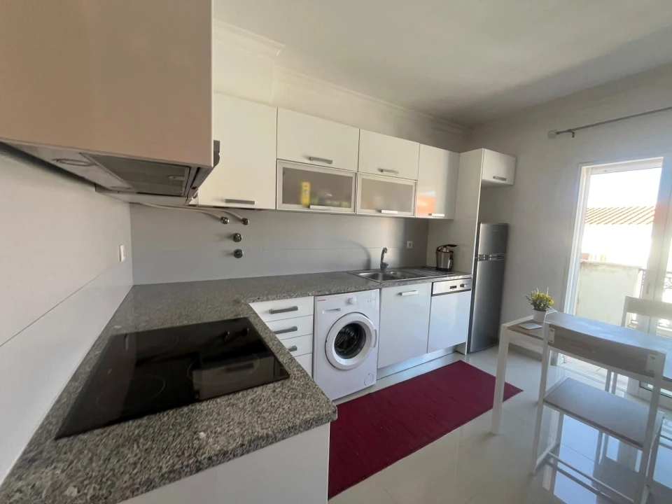 Apartamento T2 para Venda em Alcantarilha e Pêra Foto 3