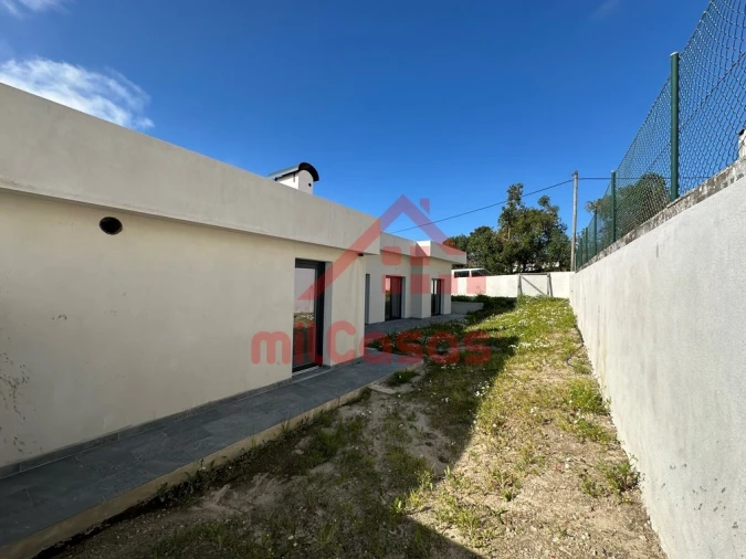 Moradia T3 para Venda em Santo Isidoro Foto 27