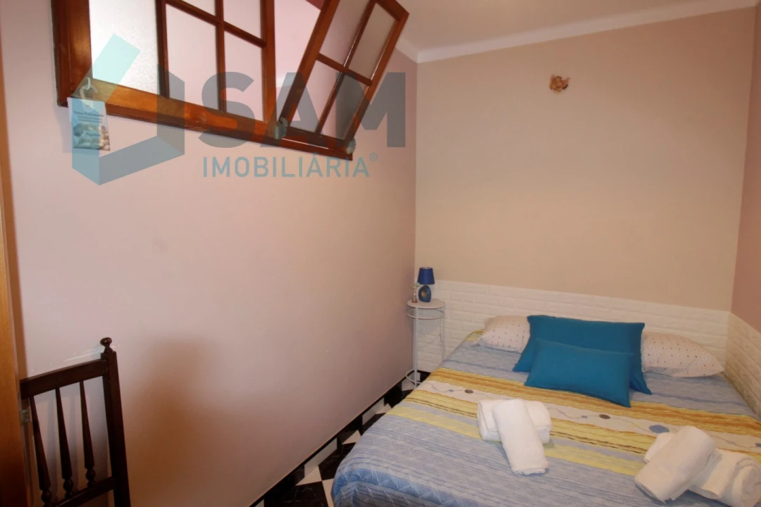 Moradia T7 para Venda em Nazare Foto 12