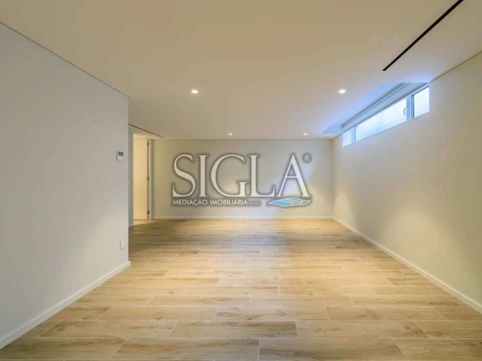 Moradia T4 para Venda em Gulpilhares e Valadares Foto 37