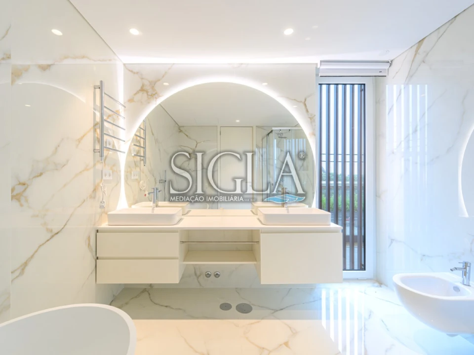 Moradia T4 para Venda em Gulpilhares e Valadares Foto 54