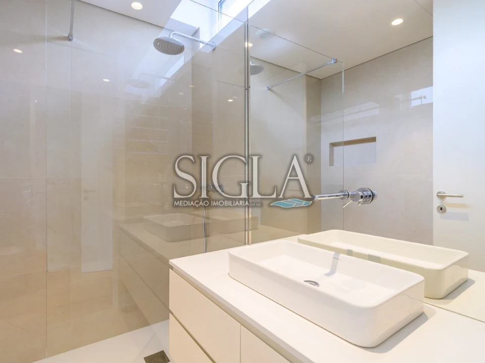 Moradia T4 para Venda em Gulpilhares e Valadares Foto 55