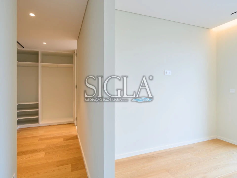 Moradia T4 para Venda em Gulpilhares e Valadares Foto 38