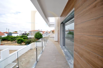 Moradia T4 para Venda em Azeitão (São Lourenço e São Simão)
