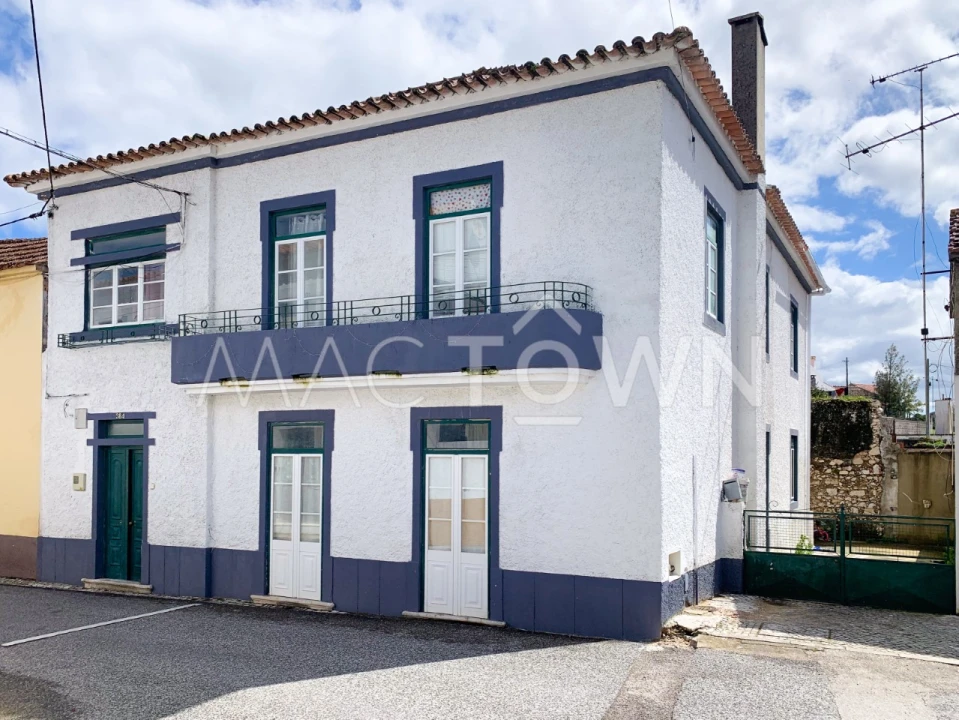 Moradia T4 para Venda em Monsanto Foto 1