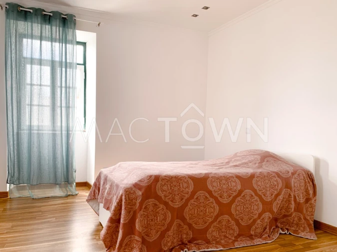 Moradia T4 para Venda em Monsanto Foto 15