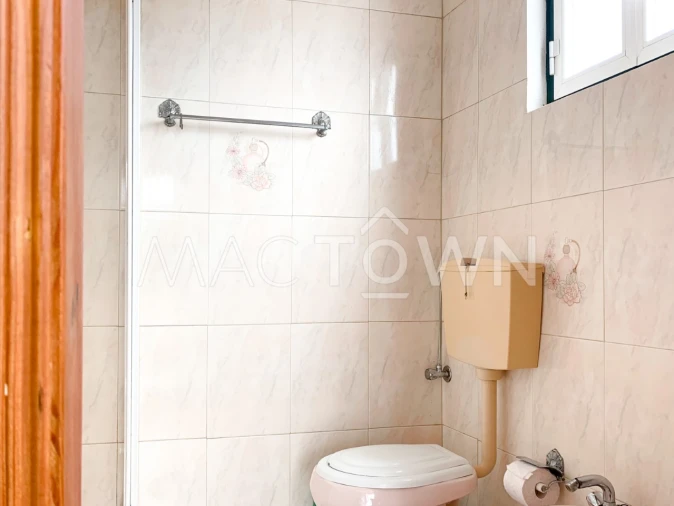 Moradia T4 para Venda em Monsanto Foto 18