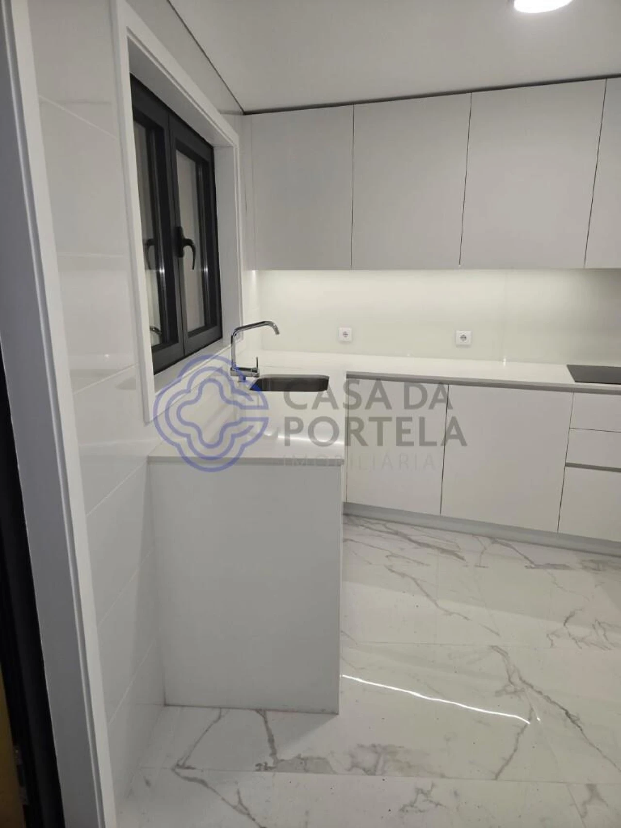 Moradia T3 para Venda em Nogueira e Silva Escura Foto 22
