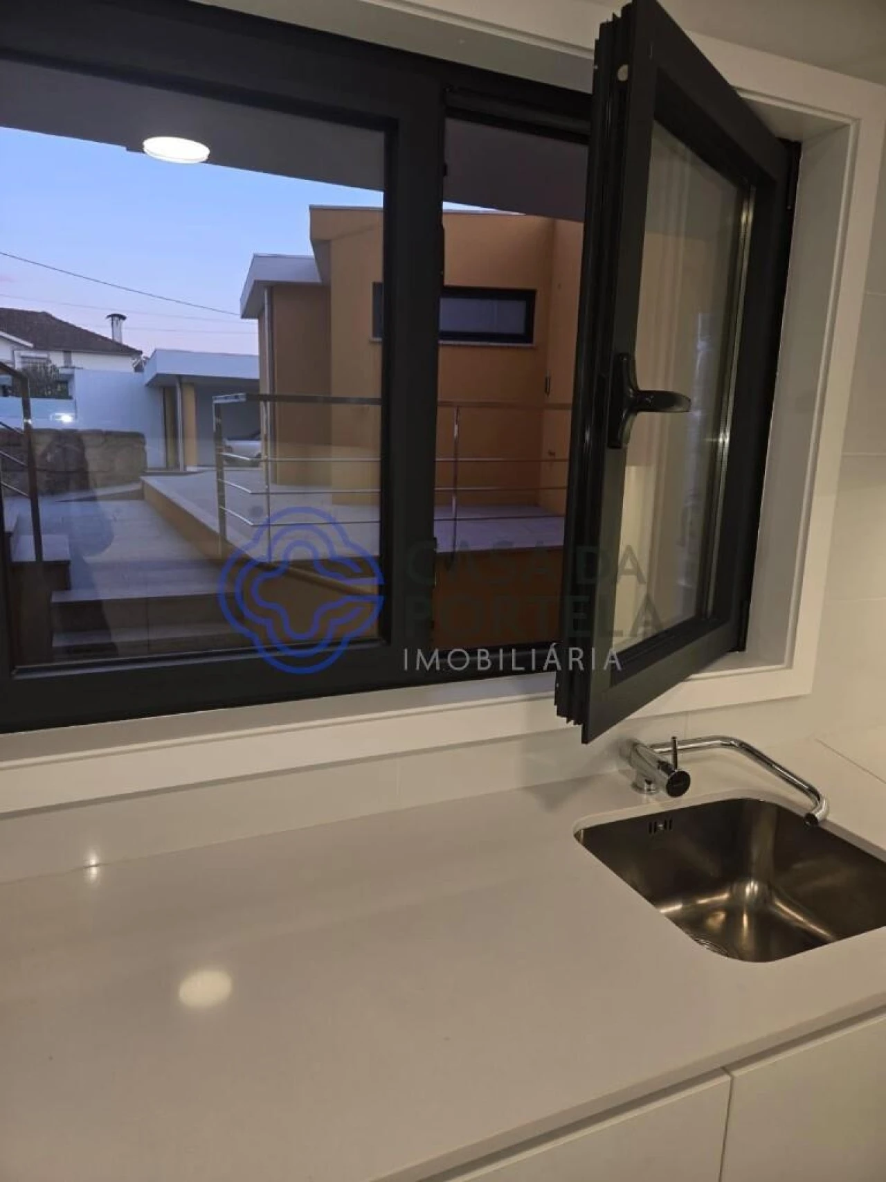 Moradia T3 para Venda em Nogueira e Silva Escura Foto 35