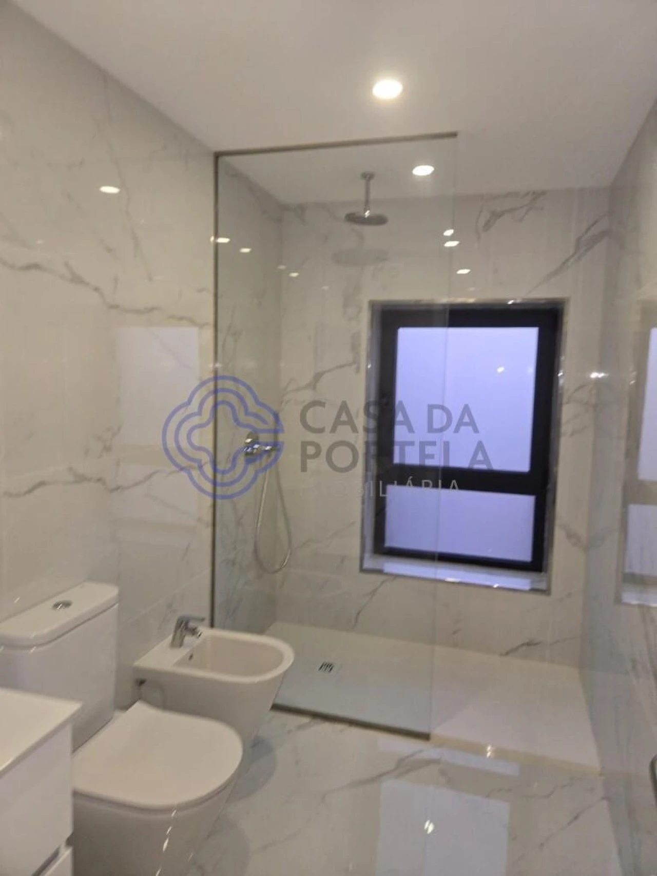 Moradia T3 para Venda em Nogueira e Silva Escura Foto 39