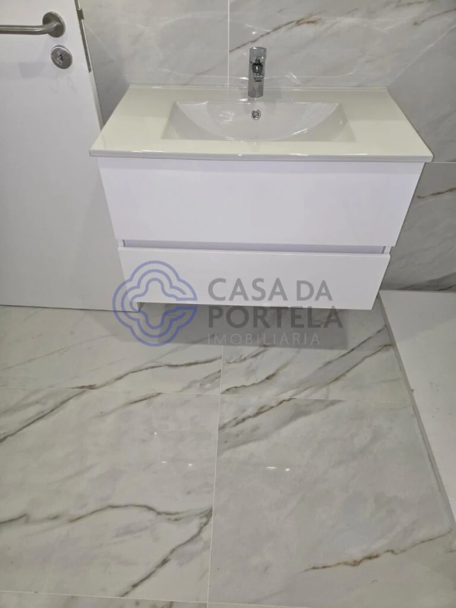 Moradia T3 para Venda em Nogueira e Silva Escura Foto 60