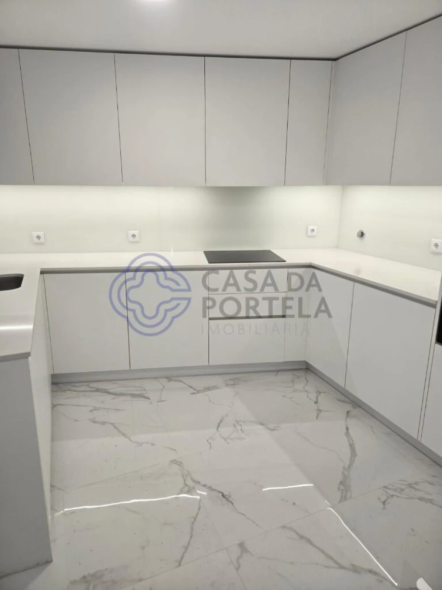 Moradia T3 para Venda em Nogueira e Silva Escura Foto 23