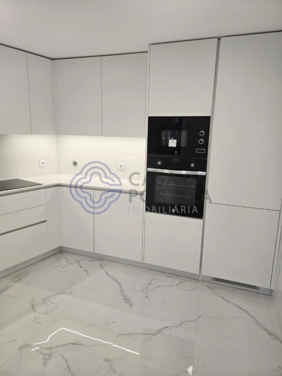 Moradia T3 para Venda em Nogueira e Silva Escura Foto 24