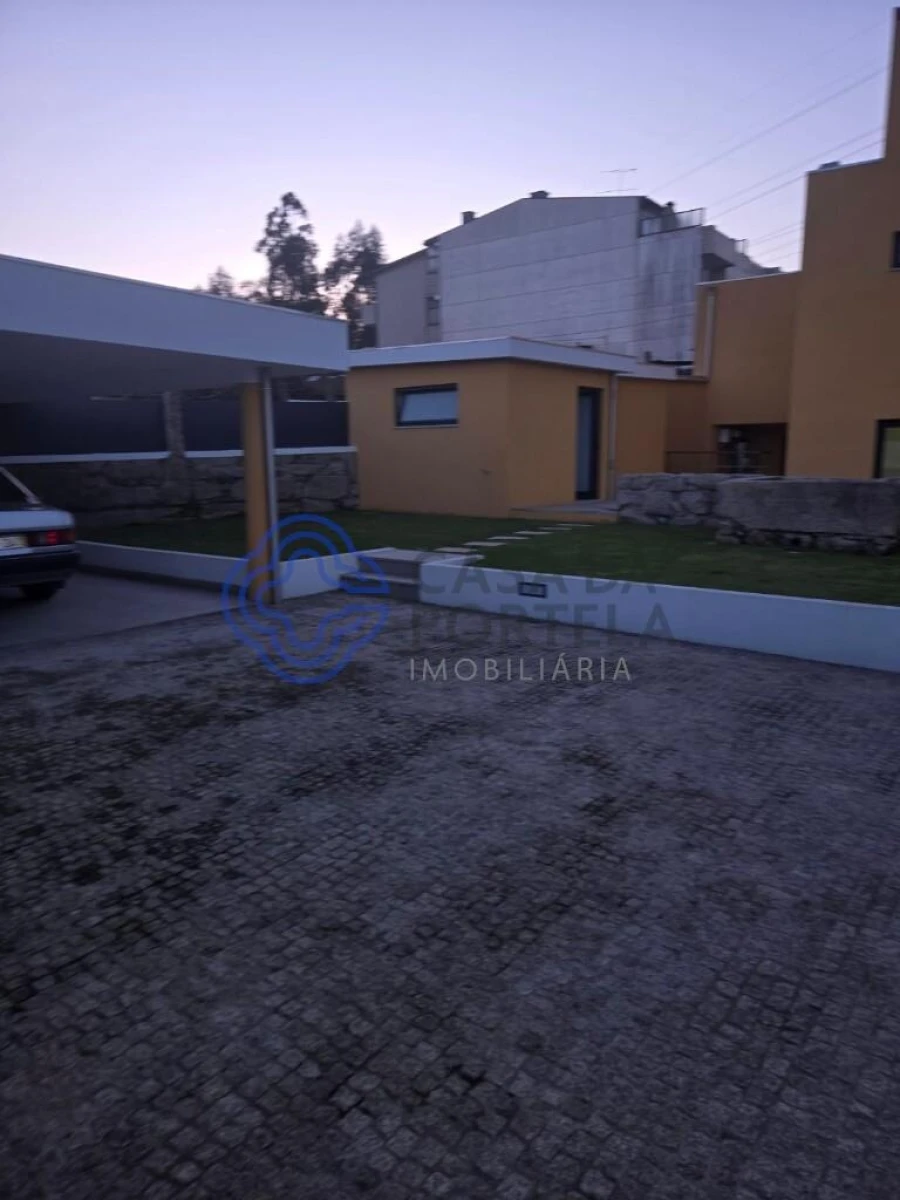 Moradia T3 para Venda em Nogueira e Silva Escura Foto 74