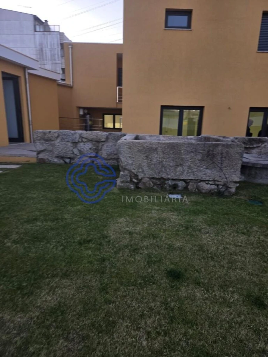 Moradia T3 para Venda em Nogueira e Silva Escura Foto 5