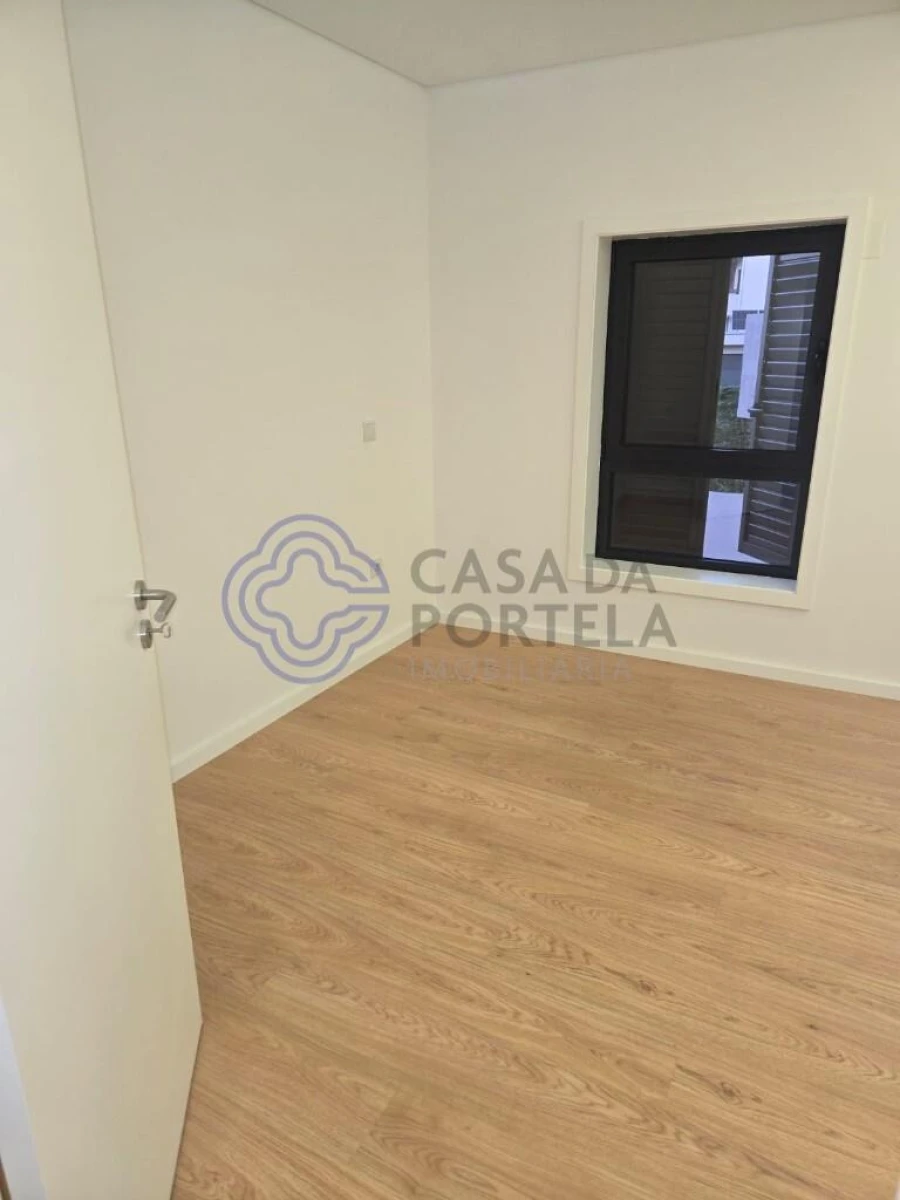 Moradia T3 para Venda em Nogueira e Silva Escura Foto 43