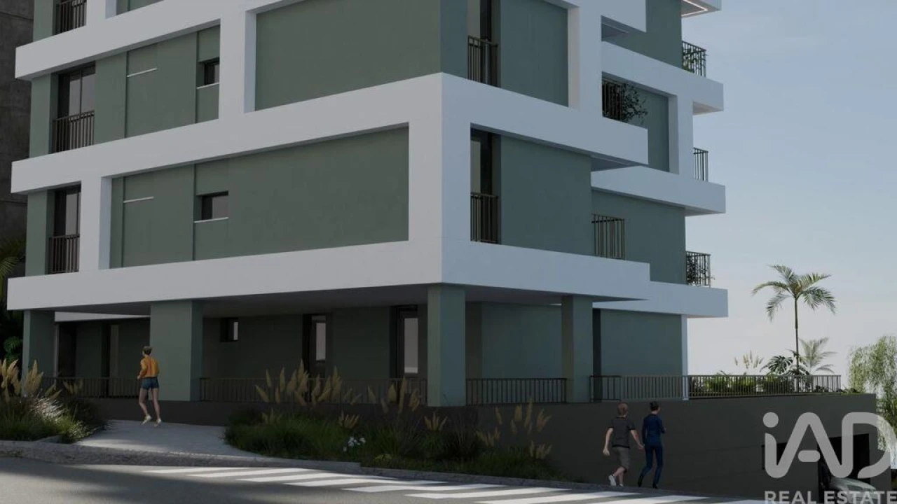 Apartamento T1 para Venda em São Martinho Foto 2