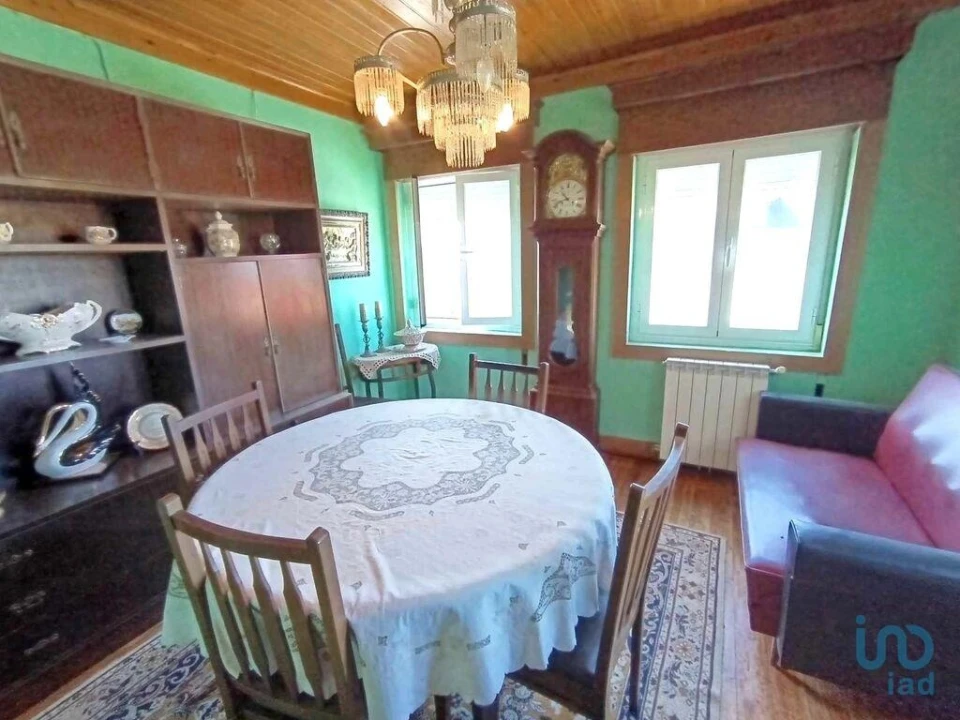 Moradia T4 para Venda em Vila e Roussas Foto 6