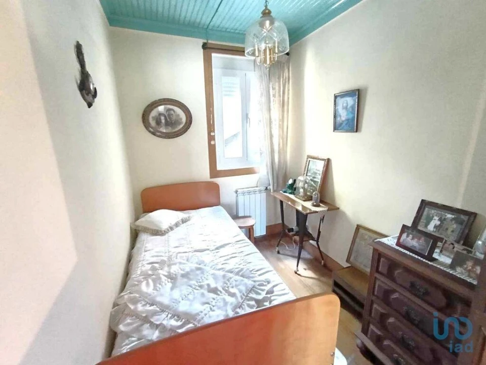 Moradia T4 para Venda em Vila e Roussas Foto 9