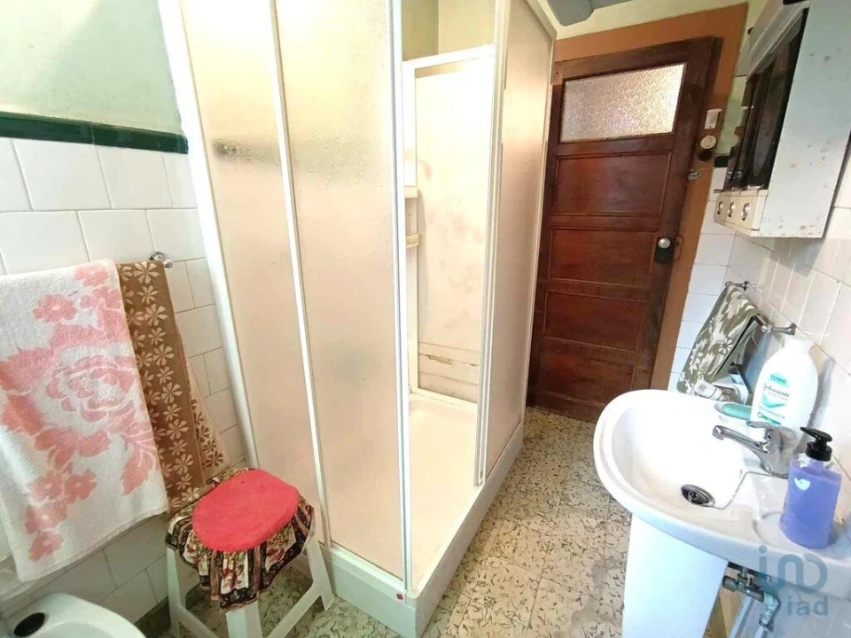 Moradia T4 para Venda em Vila e Roussas Foto 8