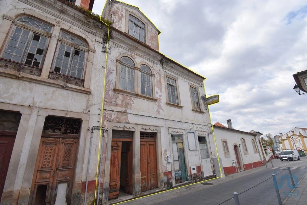 Moradia T6 para Venda em Lousã e Vilarinho Foto 1