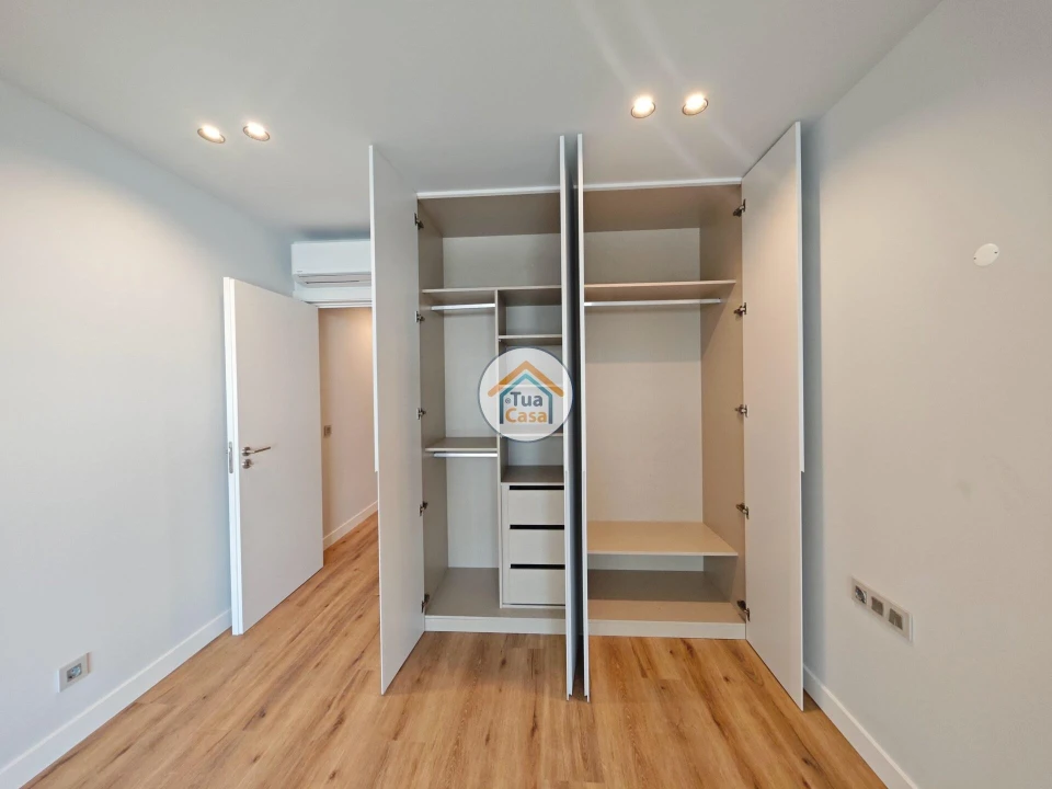 Apartamento T3 para Venda em Faro (Sé e São Pedro) Foto 17