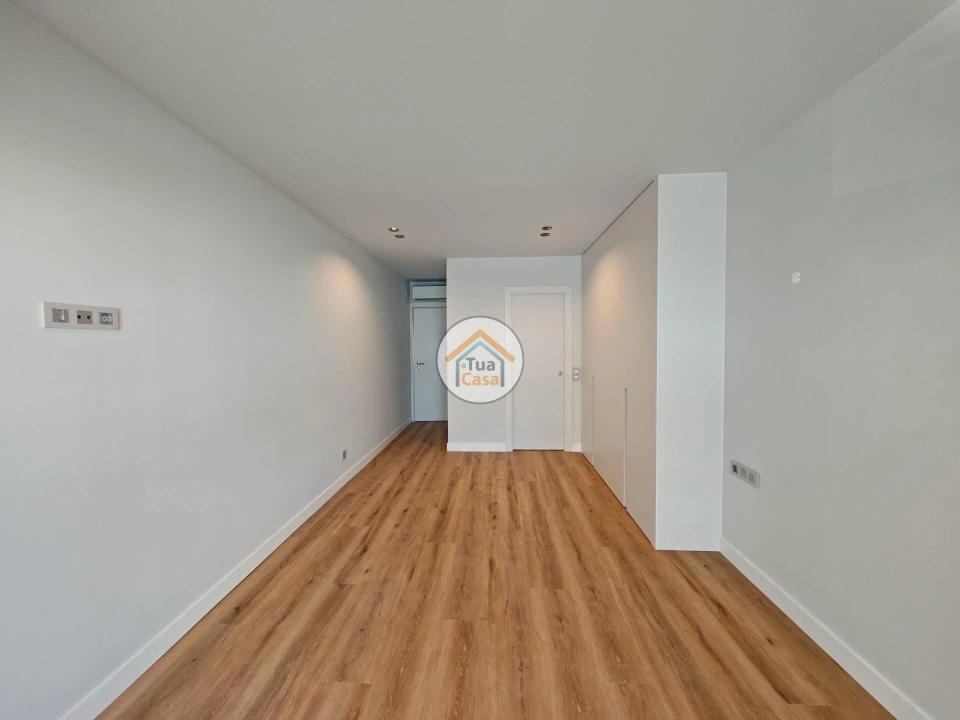 Apartamento T3 para Venda em Faro (Sé e São Pedro) Foto 21