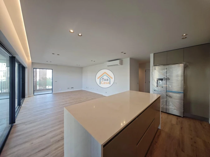 Apartamento T3 para Venda em Faro (Sé e São Pedro) Foto 5