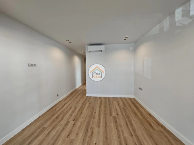 Apartamento T3 para Venda em Faro (Sé e São Pedro) Foto 15