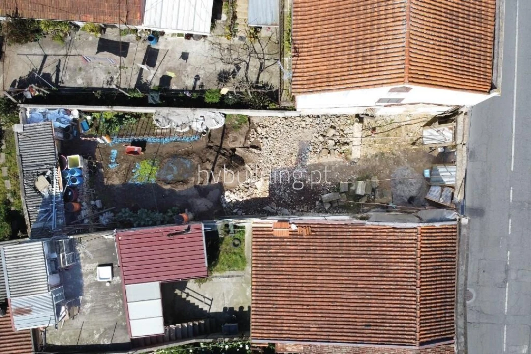 Moradia T3 para Venda em Arcozelo Foto 10