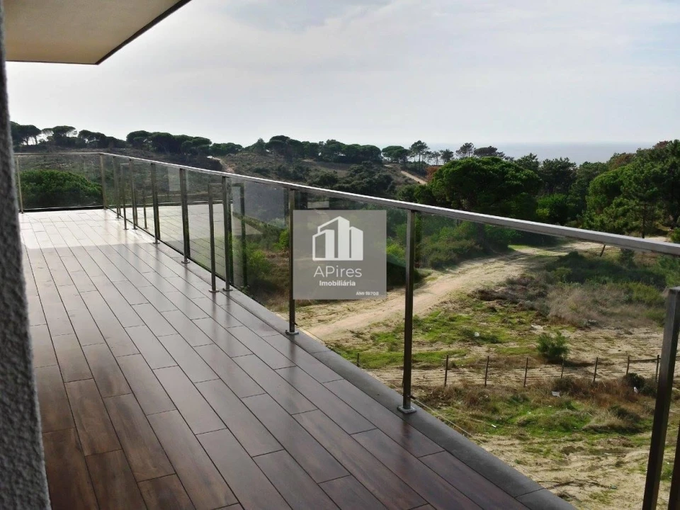 Apartamento T3 para Venda em Charneca de Caparica e Sobreda Foto 13
