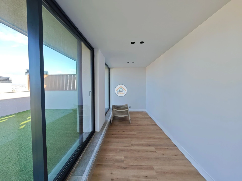 Apartamento T5 para Venda em Faro (Sé e São Pedro) Foto 33