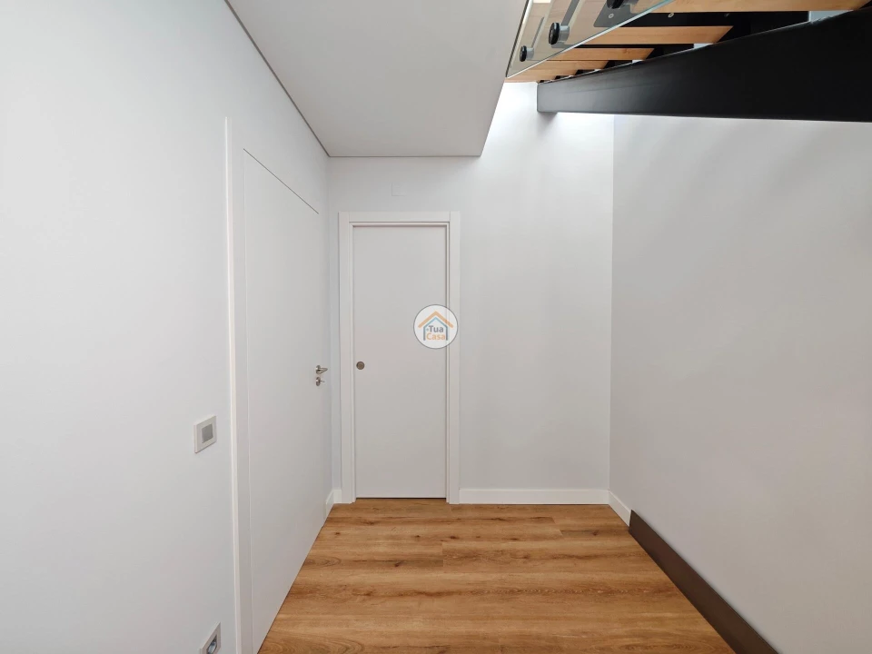 Apartamento T5 para Venda em Faro (Sé e São Pedro) Foto 21