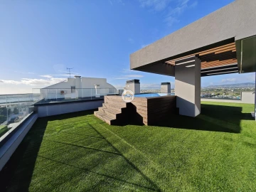 Apartamento T5 para Venda em Faro (Sé e São Pedro)