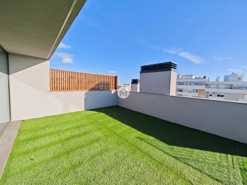 Apartamento T5 para Venda em Faro (Sé e São Pedro)