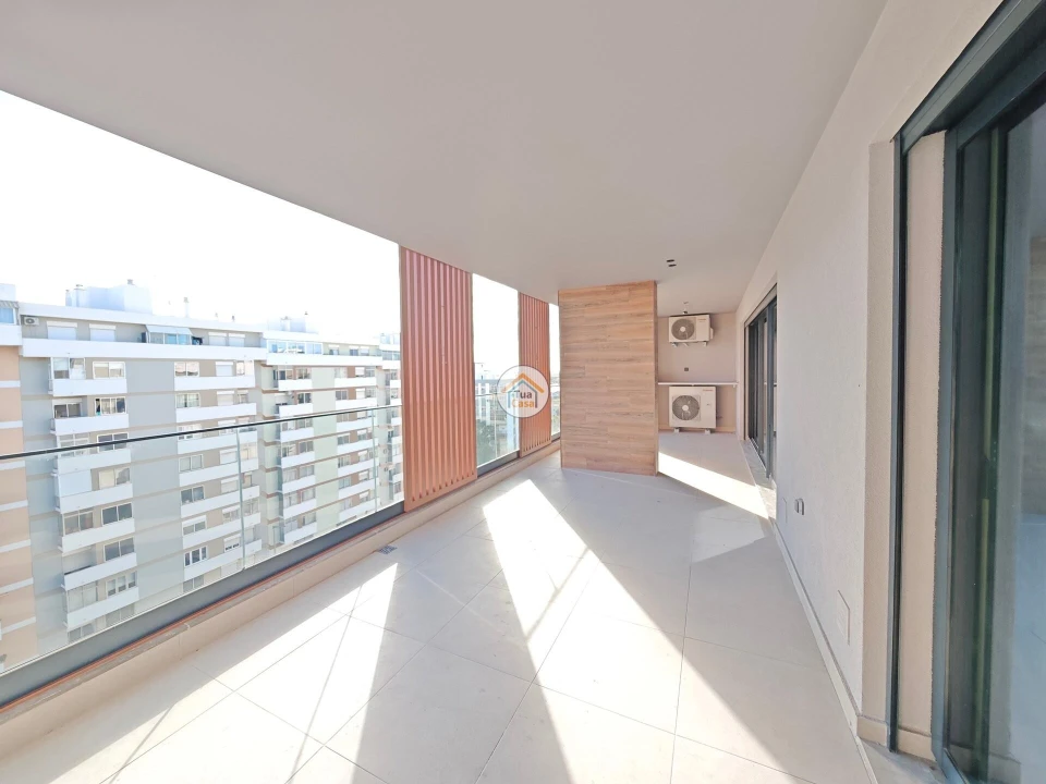 Apartamento T5 para Venda em Faro (Sé e São Pedro) Foto 15
