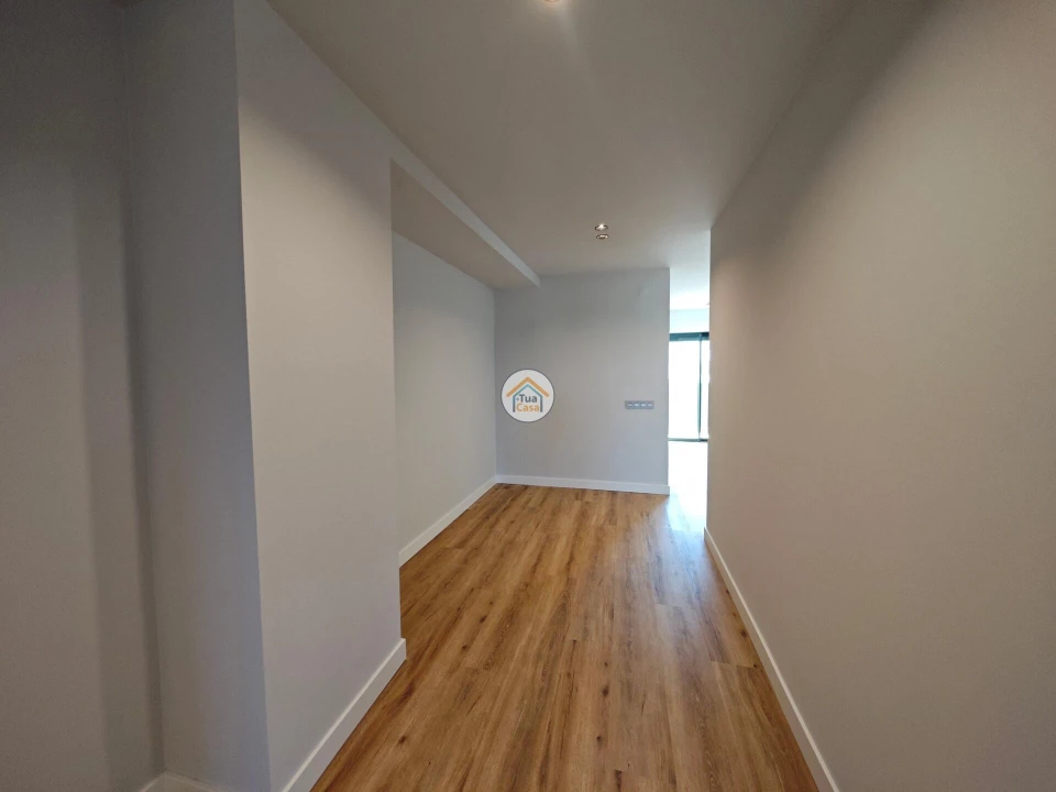 Apartamento T5 para Venda em Faro (Sé e São Pedro) Foto 61